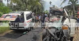 ফরিদপুরে সড়ক দুর্ঘটনা: ট্রাক কেটে অ্যাম্বুলেন্স, ফিটনেস নেই বিআরটিসি বাসেরও!
